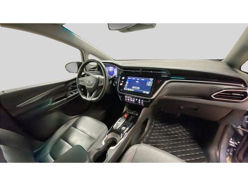 Used 2023 Chevrolet Bolt LT w/ Infotainment Package image 18