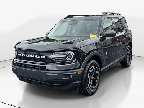Used 2022 Ford Bronco Sport Outer Banks w/ Tech Package AWD/4WD image 7