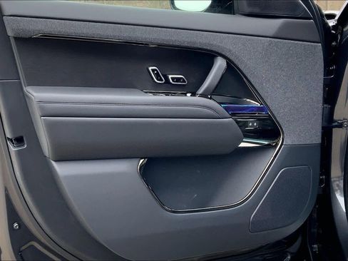 New 2026 Land Rover Range Rover Sport SE image 10
