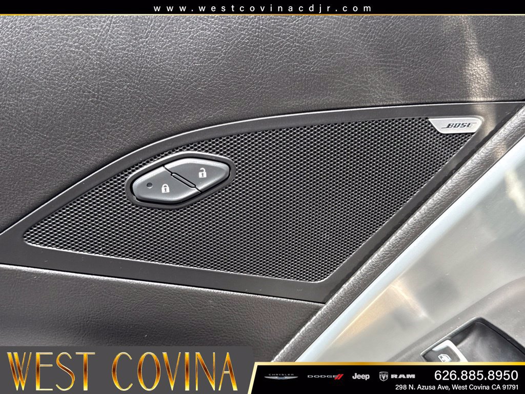 Used 2015 Chevrolet Corvette Stingray Coupe w/ Battery Protection Package RWD image 24