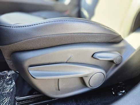 New 2026 Jeep Compass Latitude image 21