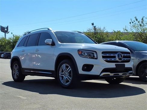 Used 2021 Mercedes-Benz GLB 250 GLB 250 w/ Premium Package image 3