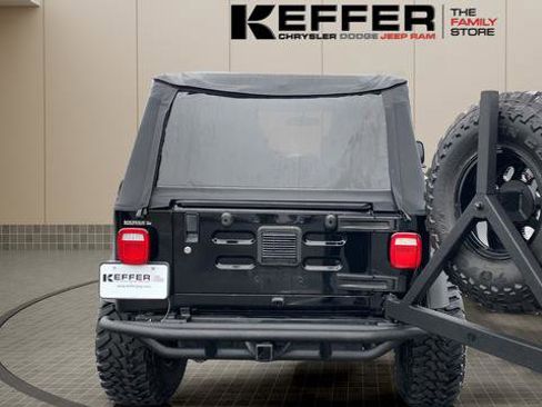 Used 2006 Jeep Wrangler Rubicon w/ Security Group image 19