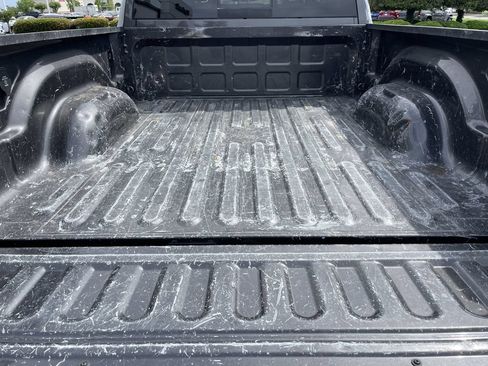 Used 2024 RAM 2500 Laramie AWD/4WD image 12