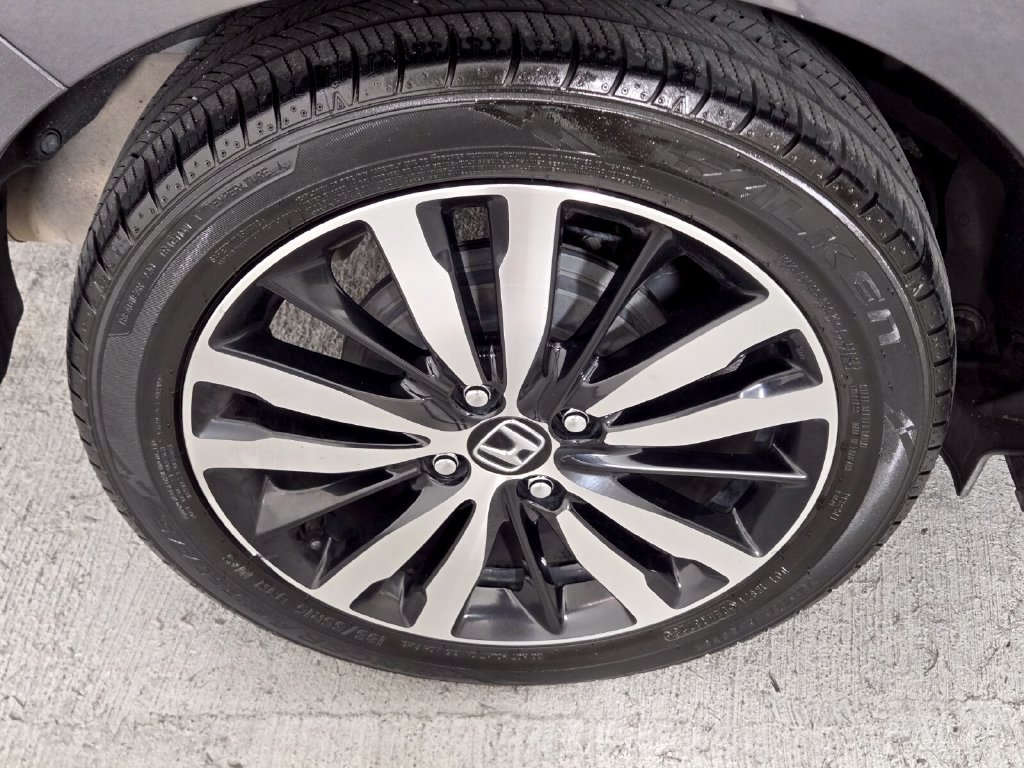 Used 2020 Honda Fit EX image 11