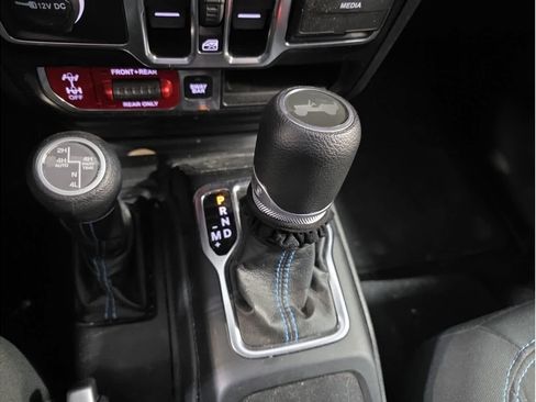 Used 2022 Jeep Wrangler Unlimited Rubicon 4xe w/ Cold Weather Group image 23