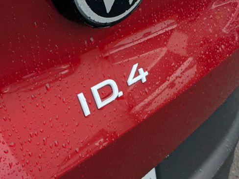 Used 2023 Volkswagen ID.4 Pro S image 28