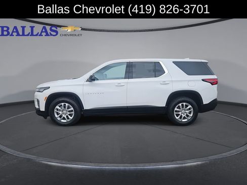 Certified 2023 Chevrolet Traverse LS FWD image 5
