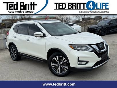 Used 2017 Nissan Rogue SL w/ SL Premium Package