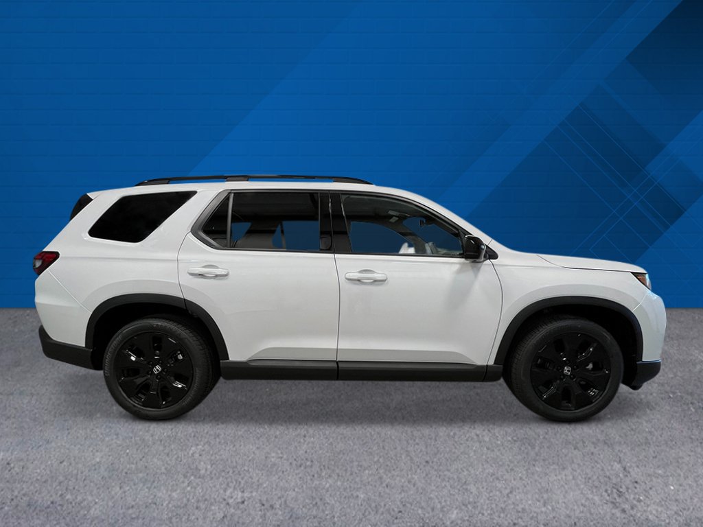New 2026 Honda Pilot Black Edition image 2