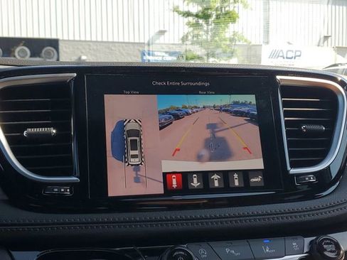 New 2026 Chrysler Pacifica Pinnacle image 28