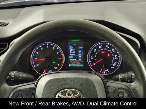 Used 2021 Toyota RAV4 XLE AWD/4WD image 28