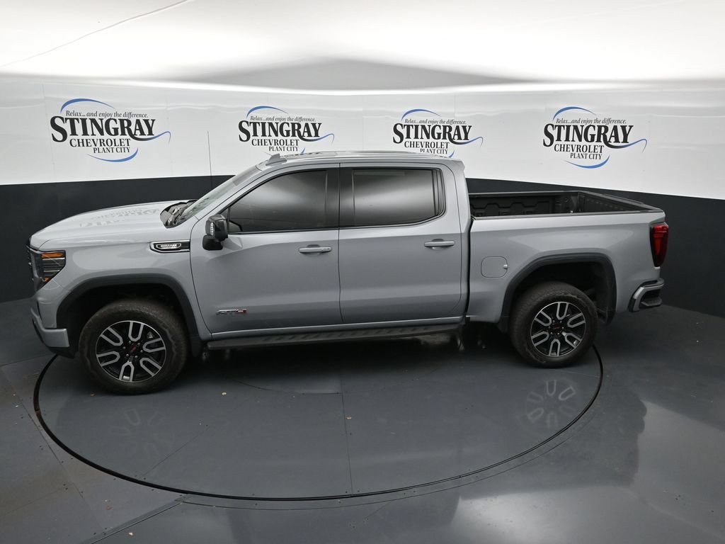 Certified 2025 GMC Sierra 1500 AT4 w/ AT4 Premium Package AWD/4WD image 21