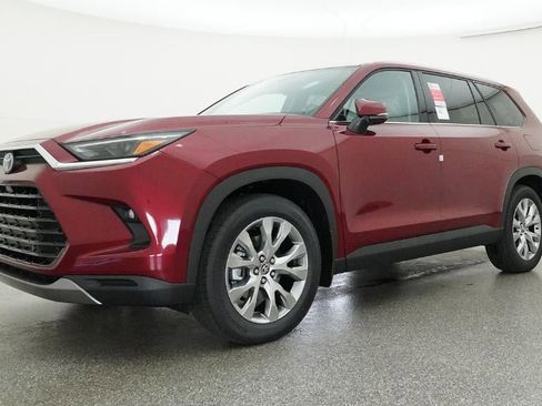 New 2026 Toyota Grand Highlander Limited image 17