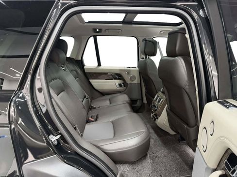 Used 2018 Land Rover Range Rover HSE image 14