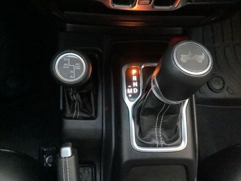 Used 2023 Jeep Wrangler Unlimited Sahara w/ Cold Weather Group image 28