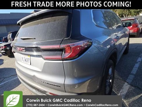 Used 2025 GMC Acadia Elevation image 4