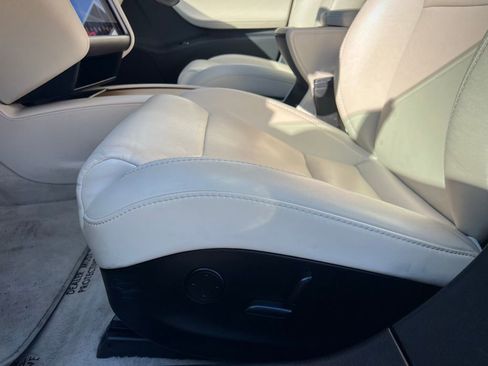 Used 2018 Tesla Model S 100D image 38