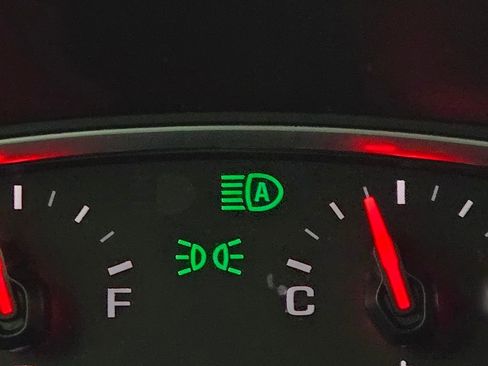 Used 2022 Chevrolet Equinox RS image 8