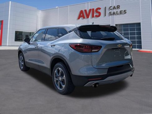 Used 2025 Chevrolet Blazer LT AWD/4WD image 9