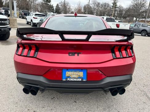 Used 2024 Ford Mustang GT Premium image 4