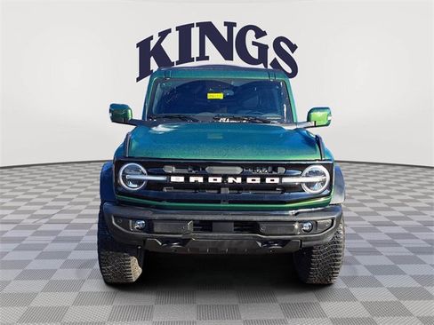 Certified 2023 Ford Bronco Outer Banks w/ Sasquatch Package image 8