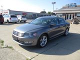 Used 2014 Volkswagen Passat 3.6 SEL Premium image 2