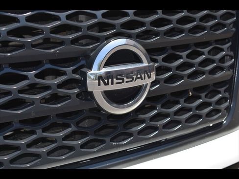Used 2017 Nissan Titan S AWD/4WD image 46