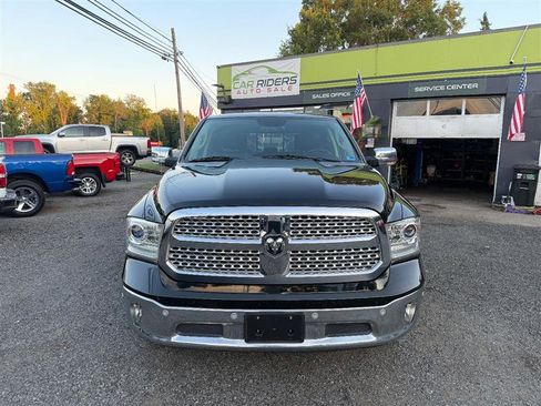 Used 2015 RAM 1500 Laramie w/ Convenience Group AWD/4WD image 2