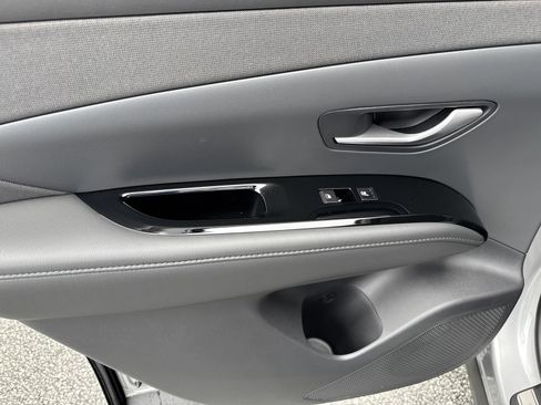 Certified 2026 Hyundai Tucson Limited AWD/4WD image 12