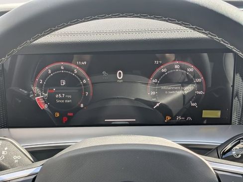 New 2026 Volkswagen Tiguan SE image 12