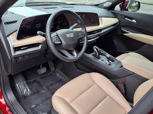Certified 2024 Cadillac XT4 Premium Luxury AWD/4WD image 18
