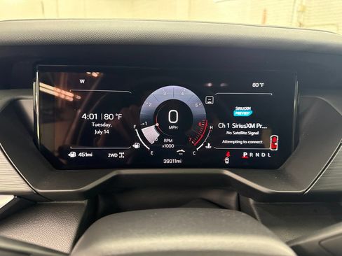 Used 2025 GMC Acadia AT4 w/ LPO, All-Weather Package AWD/4WD image 30