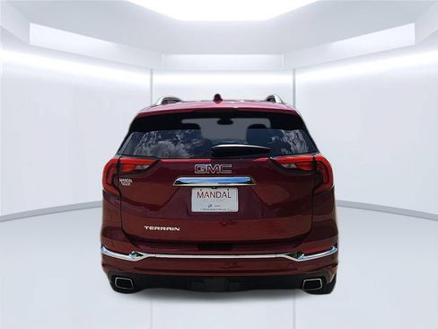 Used 2019 GMC Terrain Denali w/ Advanced Safety Package FWD image 6