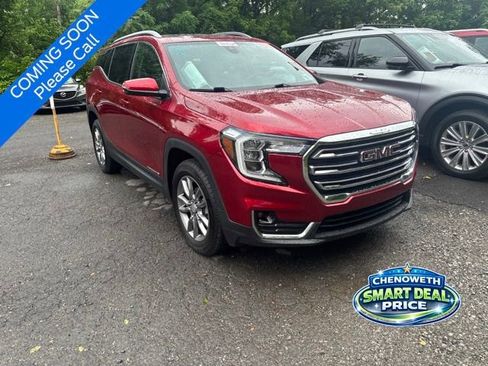 Used 2022 GMC Terrain SLT w/ Infotainment Package II AWD/4WD image 4