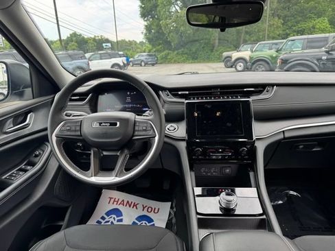 Used 2024 Jeep Grand Cherokee L Laredo AWD/4WD image 18