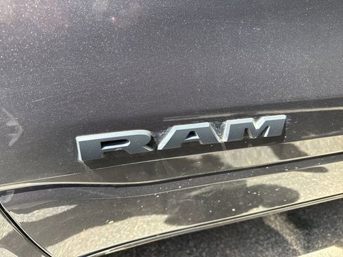 Used 2021 RAM 1500 Big Horn AWD/4WD image 11