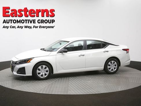 Used 2024 Nissan Altima 2.5 S FWD image 56