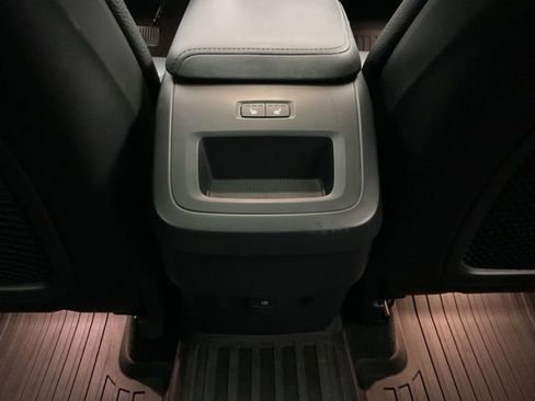 Used 2023 Volvo XC60 B5 Plus w/ Climate Package image 31