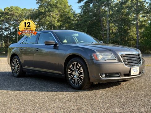 Used 2014 Chrysler 300 S image 81