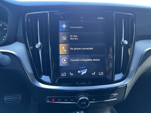 Used 2019 Volvo S60 T6 R-Design image 32