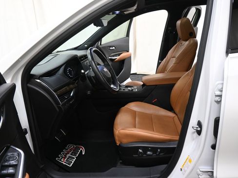 Used 2019 Cadillac XT4 Sport image 9