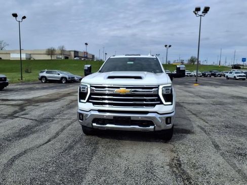 Used 2025 Chevrolet Silverado 3500 LTZ w/ LTZ Convenience Package AWD/4WD image 44