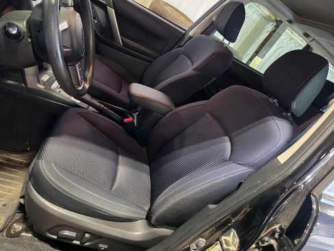 Used 2018 Subaru Forester 2.5i Premium w/ All-Weather Package AWD/4WD image 6