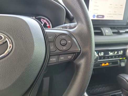 Used 2024 Toyota RAV4 XLE FWD image 10