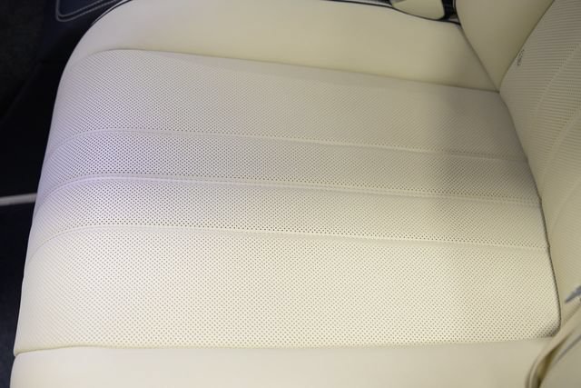 Used 2024 Bentley Flying Spur V8 AWD/4WD image 35
