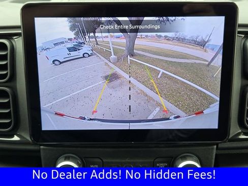 Used 2025 RAM ProMaster 2500 w/ Premium Convenience Group image 18