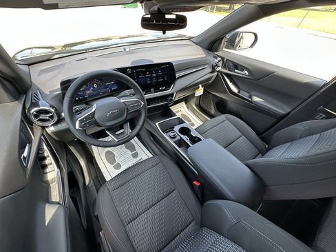 New 2026 Chevrolet Equinox LT w/ Midnight Edition image 13