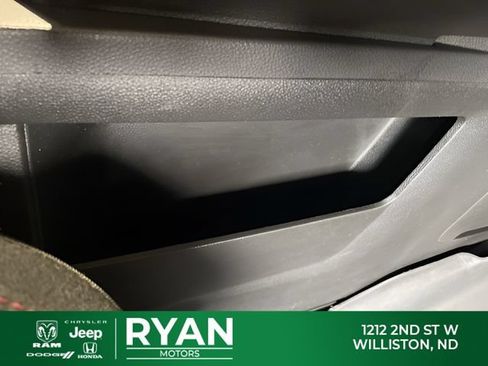 Used 2017 Chevrolet Equinox LT w/ Convenience Package AWD/4WD image 38