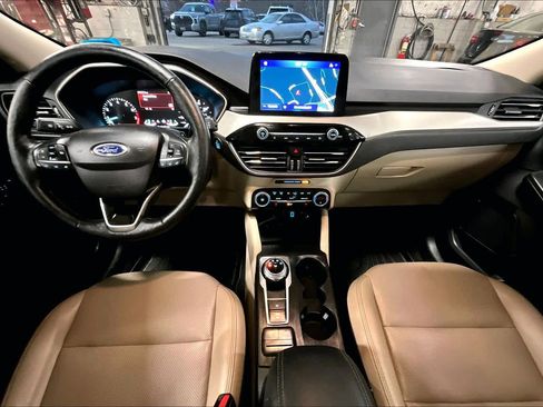 Used 2020 Ford Escape SEL image 15